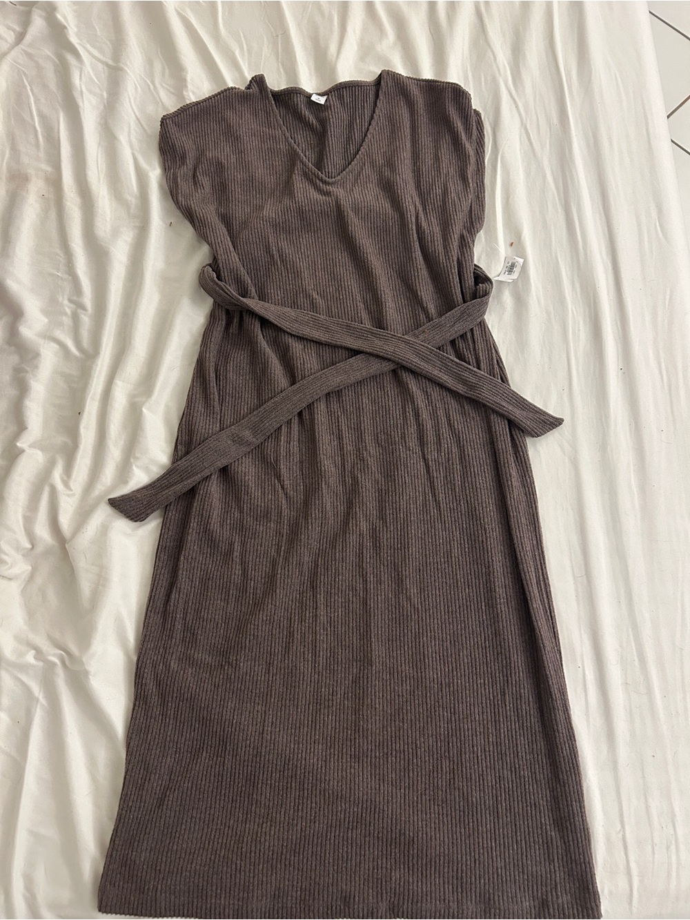 Old Navy Ribbed Bodycon V-Neck Midi Dress With Belt Size Medium